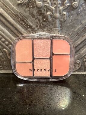 WakeMake Peach Pink 6-Color Eyeshadow Palette- New without box